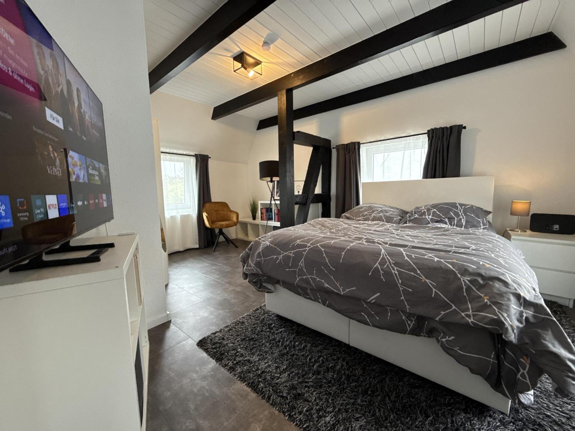 Fachwerkhaus mit 2 getrennten Schlafzimmern, Wohnzimmer und Küche Bückeburg Exterior foto